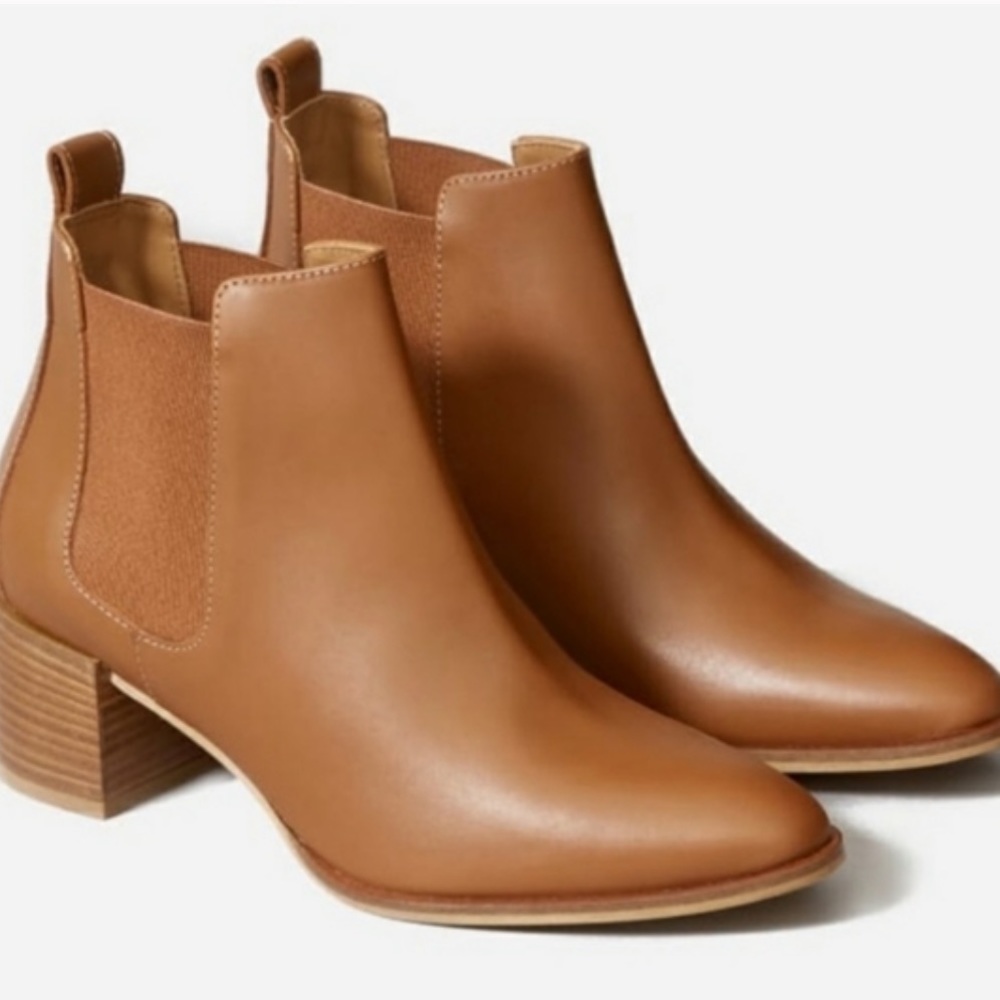 COPY - Everlane The Heel Boot Cognac Color Size 7.5